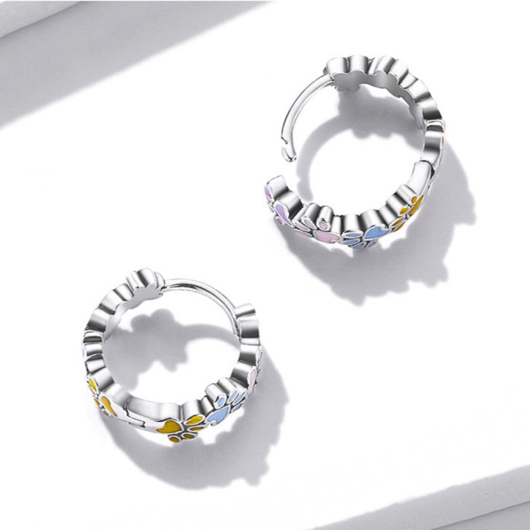 Färgglada tassar hoops i sterlingsilver