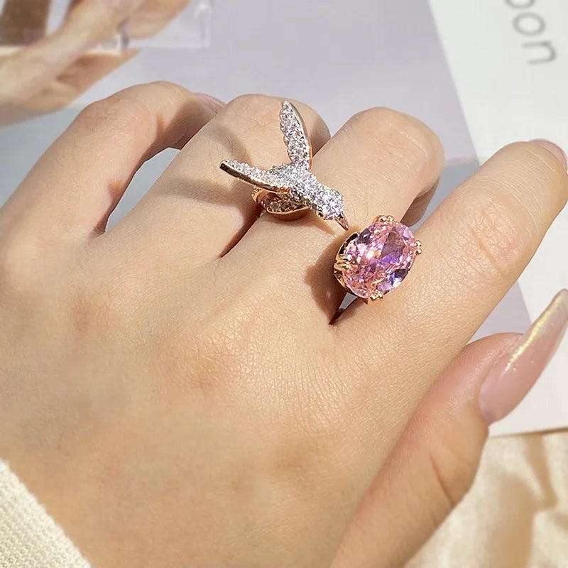 Justerbar kolibrärring med ädelsten – Zirkon, 14K guldpläterad