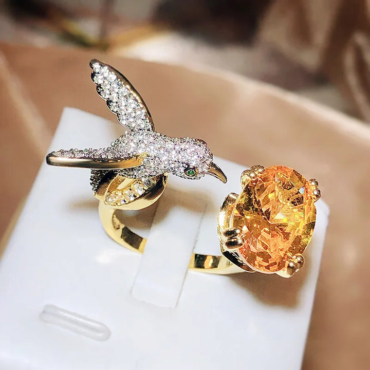 Justerbar kolibrärring med ädelsten – Zirkon, 14K guldpläterad