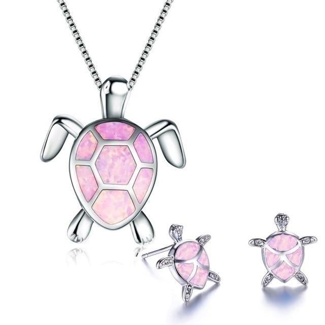 Sjöturtlesmyckeset med halsband och örhängen i opal och silver